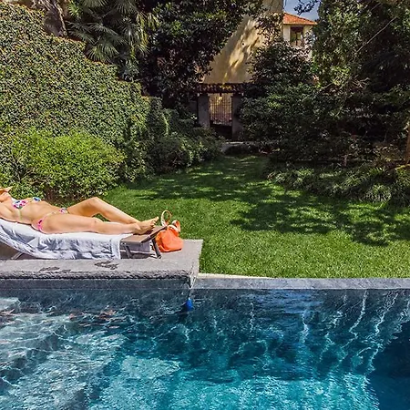 Sleeps 9 With Pool And Air Con ヴィラ