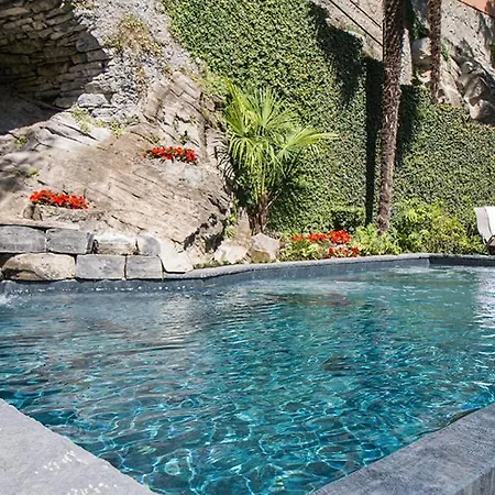 ヴィラ Sleeps 9 With Pool And Air Con *